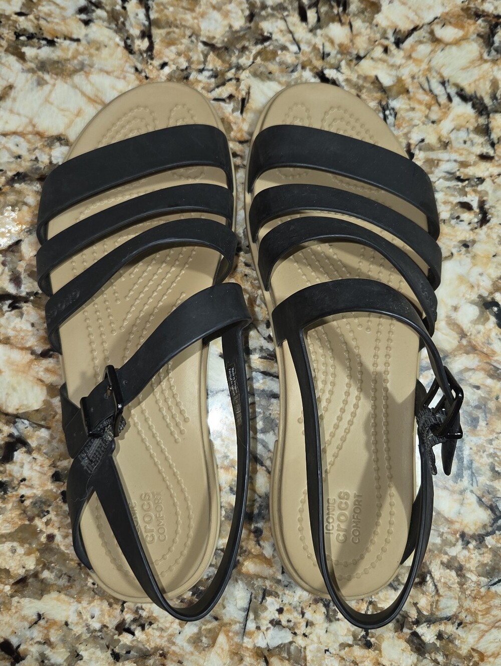 Crocs - Tulum Strappy Sandal, Women's 8